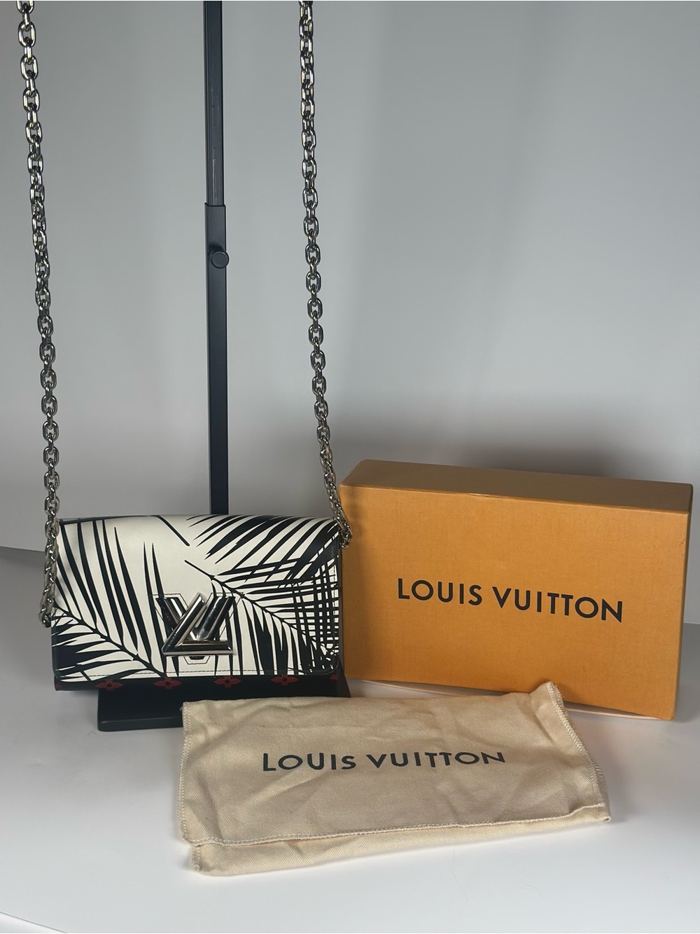 Authentic Louis Vuitton Black & White Infrarouge Palm-Print Twist Crossbody